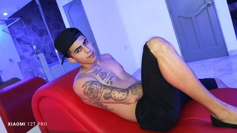 Start Anal Finger AdamBrowns