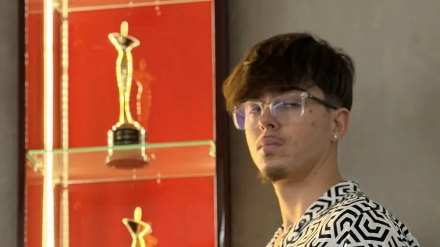 Start Anal Finger BodhiHayes