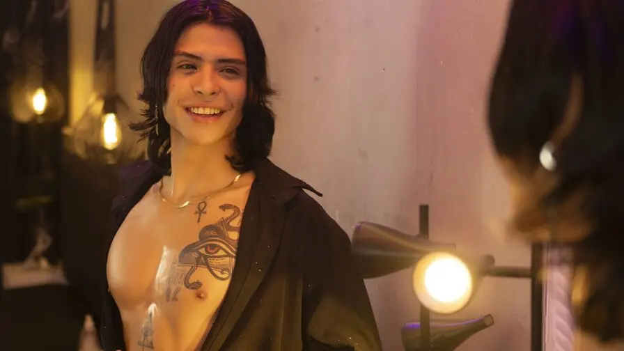 Start Anal Finger CharlieThonson