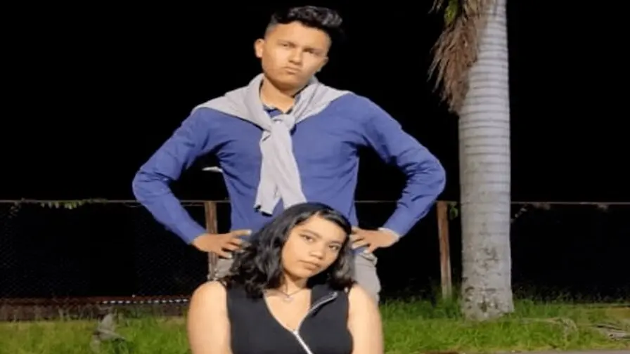 Start Anal Finger AntoniandAnne