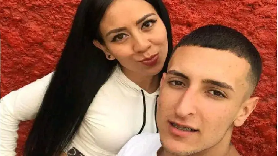 Start Anal Finger AustinandMia