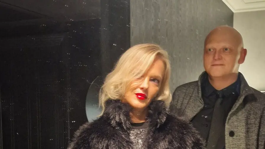 Start Anal Finger KataEric