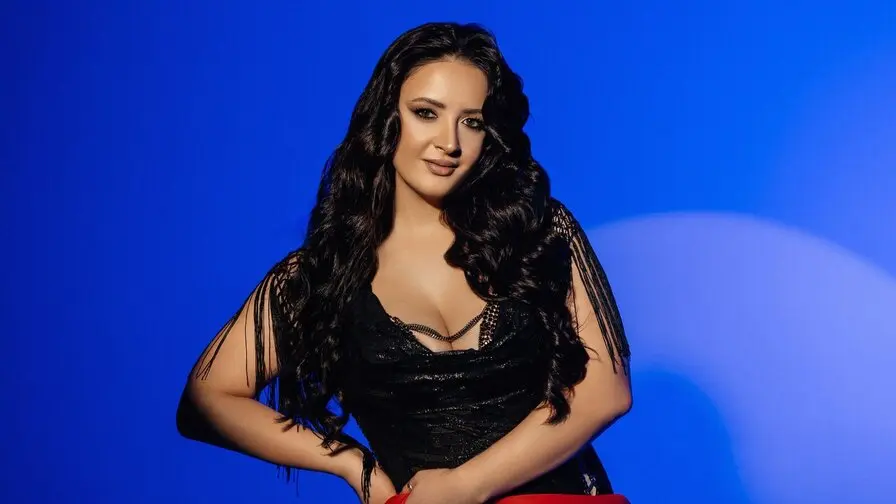 Start Anal Finger ElinaBellucci