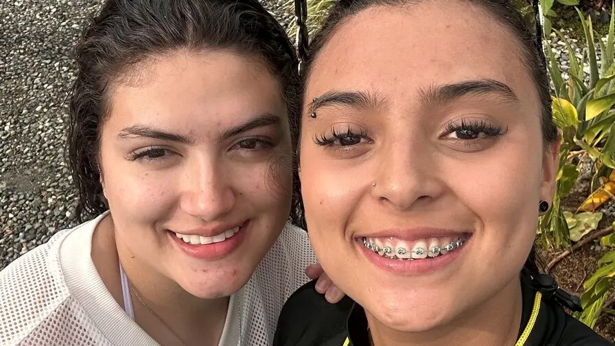 Start Anal Finger AbbyandAmbar