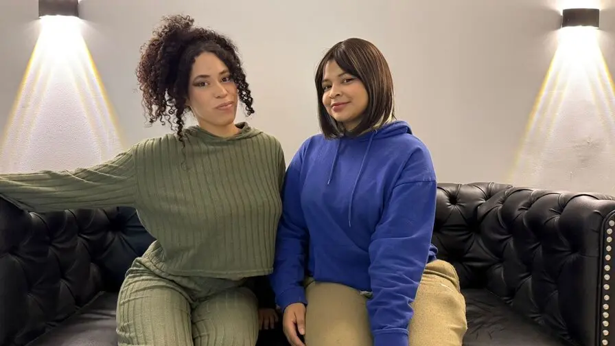 Start Anal Finger DakotaAndAnnie